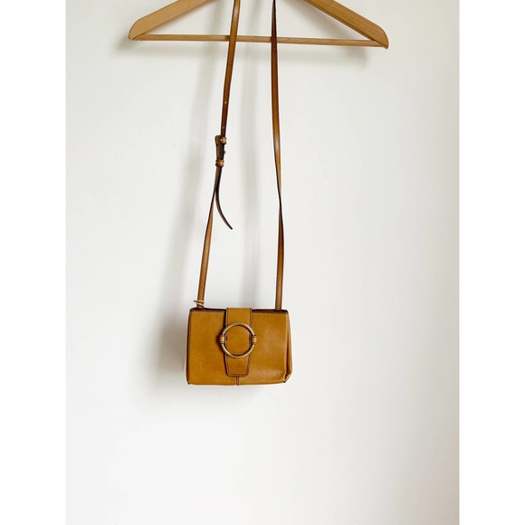 HOBO Bags Hobo Elan Crossbody Honey Brown Tan Small Nwt Poshmark